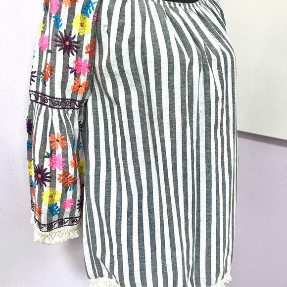 Striped Gray and Multicolor Embroidered Women's Top XS - Picture 6 of 11
